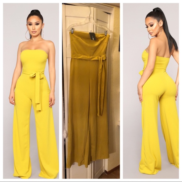 Fashion Nova Pants - 💜MUSTARD COLORED HALTER JUMPSUIT 💜